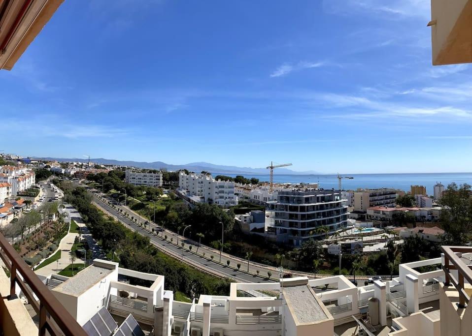 شقة Duquesa, Vistas Panoramicas Al Mar توريمولينوس المظهر الخارجي الصورة